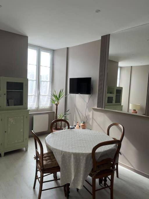 Superbe Appartement Plein Centre Millau Exteriör bild